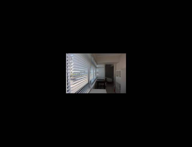 1 BEDROOM PROPERTY TO RENT IN SEA POINT